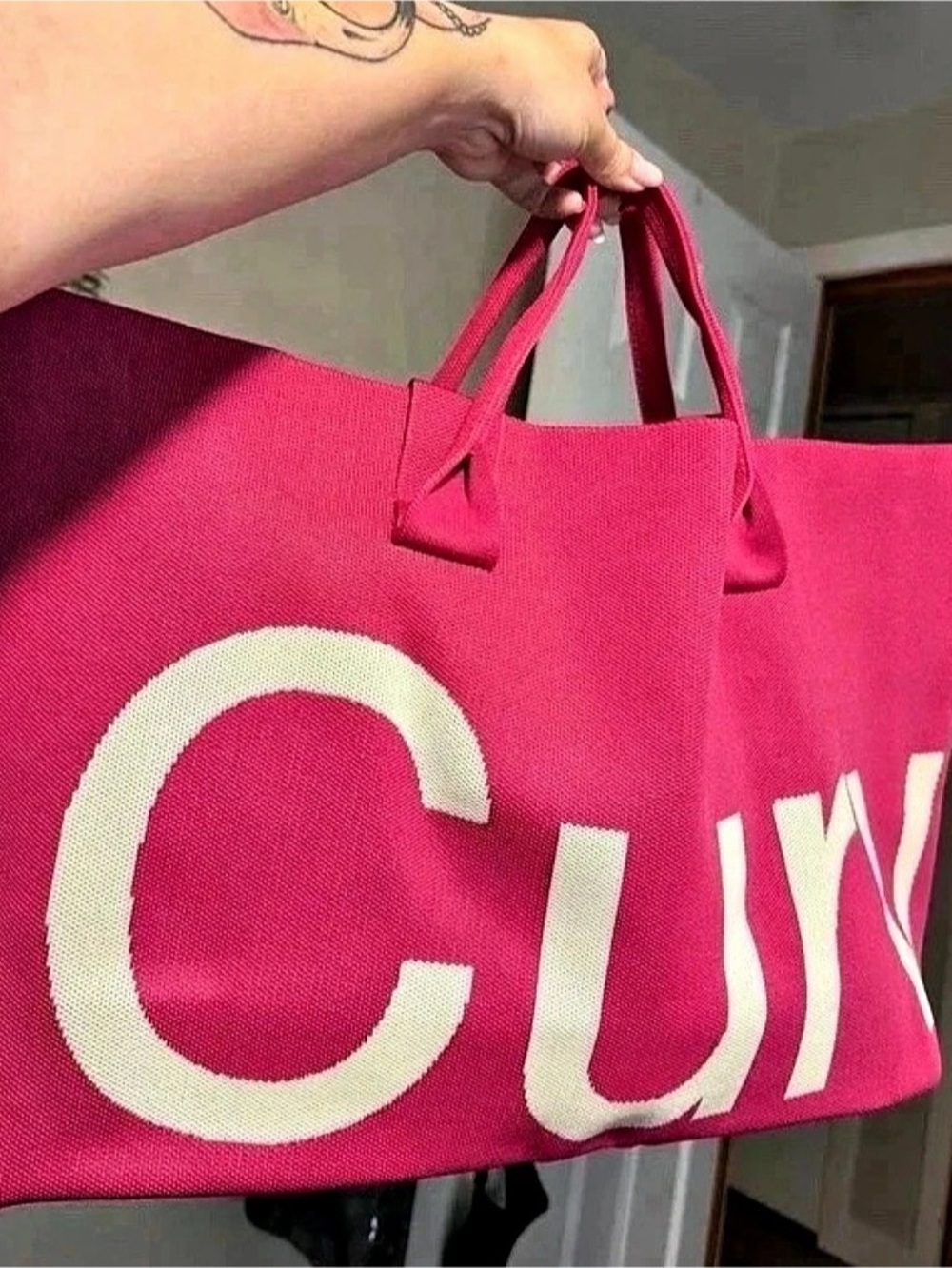 Curves by Sean Brown Curves Knit Tote (Raspberry) )